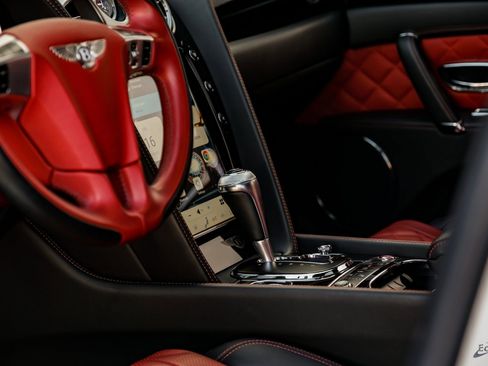 Used 2018 Bentley Flying Spur S V8 image 62