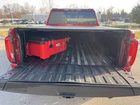 Used 2021 GMC Sierra 2500 Denali w/ Denali Ultimate Package image 8