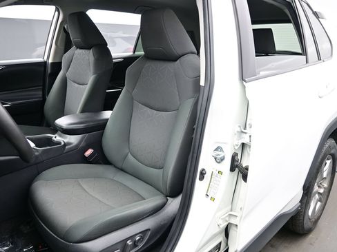 Used 2024 Toyota RAV4 XLE w/ Weather Package AWD/4WD image 12