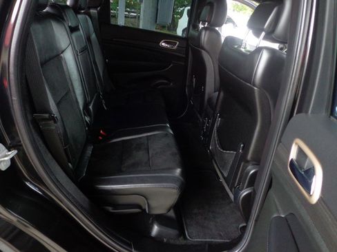 Used 2015 Jeep Grand Cherokee Altitude AWD/4WD image 19