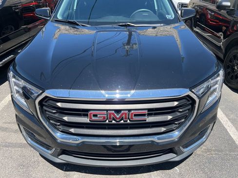 Used 2022 GMC Terrain SLE w/ Driver Convenience Package AWD/4WD image 2