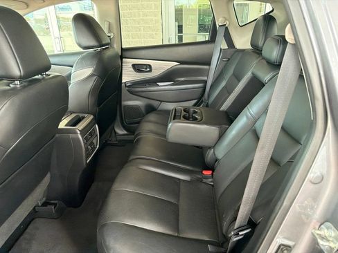 Used 2018 Nissan Murano SL w/ Moonroof Package AWD/4WD image 16