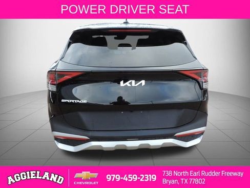 Used 2025 Kia Sportage EX image 5