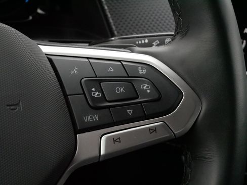 Used 2024 Volkswagen Atlas Cross Sport SEL R-Line image 26