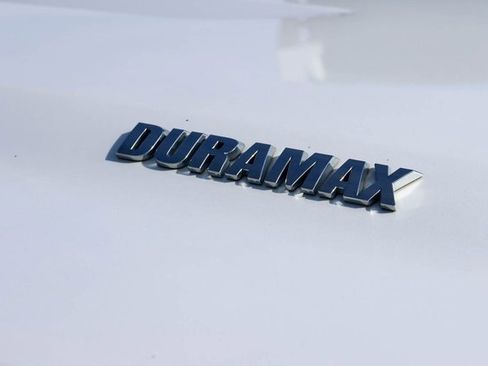 Used 2023 Chevrolet Silverado 1500 High Country w/ Technology Package image 9