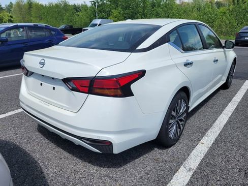 New 2026 Nissan Altima 2.5 SV FWD image 3