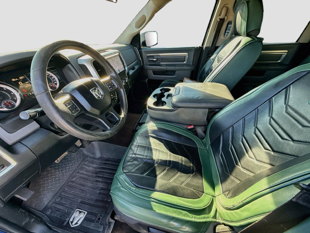 Used 2017 RAM 1500 Classic SLT AWD/4WD image 21