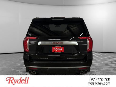 Used 2024 GMC Yukon Denali AWD/4WD image 4