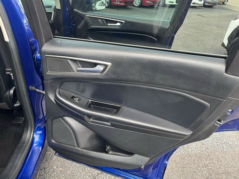 Used 2015 Ford Edge SEL w/ Equipment Group 201A AWD/4WD image 32