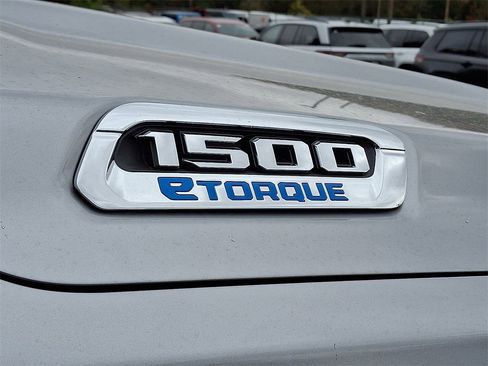 New 2026 RAM 1500 4x4 Crew Cab image 5