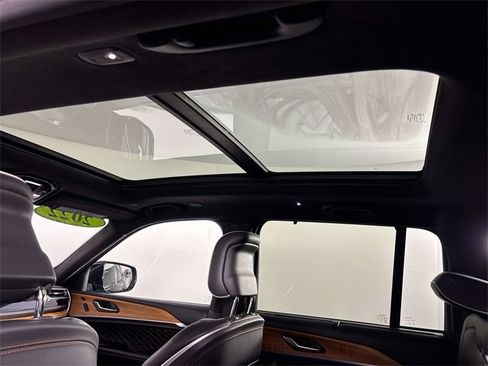 Used 2022 Jeep Grand Cherokee Summit image 14