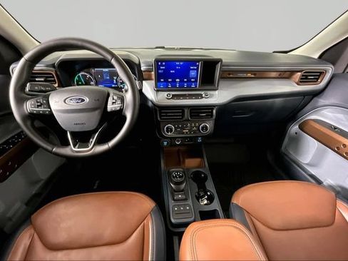 Used 2024 Ford Maverick Lariat FWD image 8