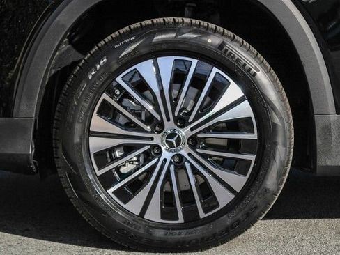 New 2025 Mercedes-Benz EQB 300 4MATIC image 11