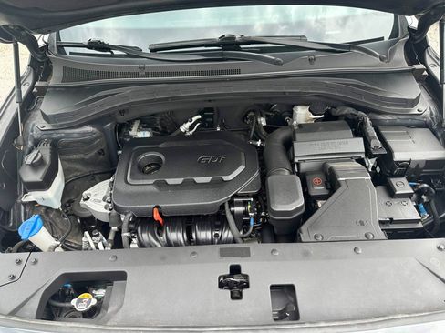 Used 2020 Hyundai Santa Fe SE FWD image 10