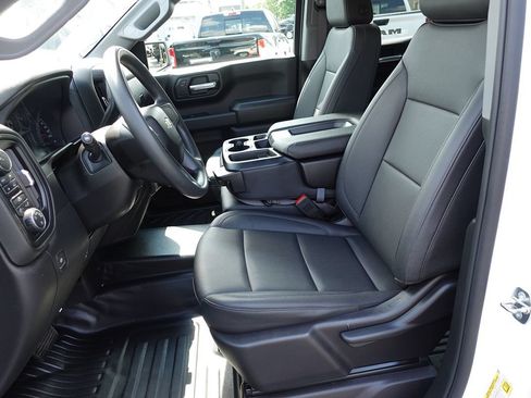 Used 2024 Chevrolet Silverado 1500 W/T w/ WT Value Package AWD/4WD image 17