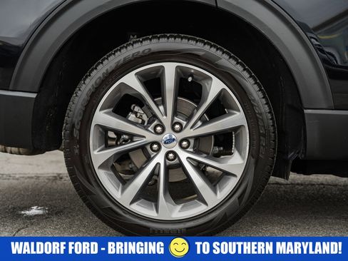 Certified 2025 Ford Explorer Platinum w/ Ultimate Package image 22