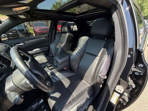 Used 2023 Chrysler 300 C RWD image 15