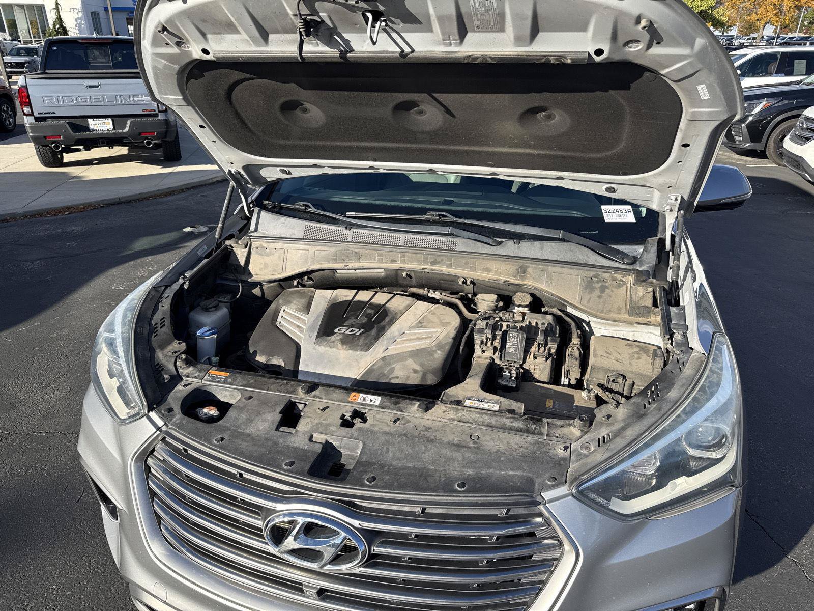 Used 2019 Hyundai Santa Fe XL AWD/4WD image 29