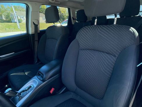 Used 2018 Dodge Journey SE w/ Connectivity Group image 17