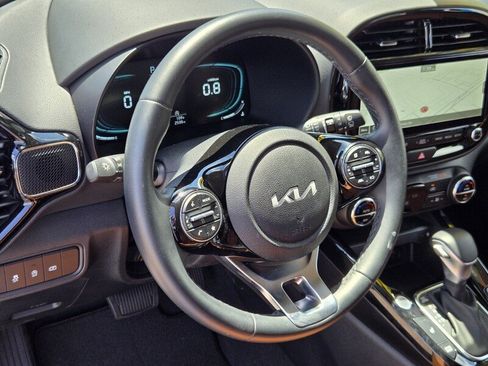 Certified 2025 Kia Soul EX FWD image 20