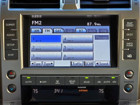 Used 2013 Lexus GX 460 image 22