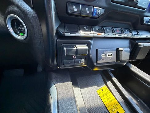 Used 2021 GMC Sierra 1500 AT4 w/ AT4 Preferred Package AWD/4WD image 19