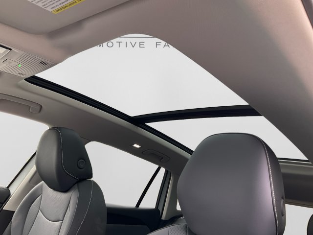 Certified 2026 Volkswagen Tiguan SE FWD image 12