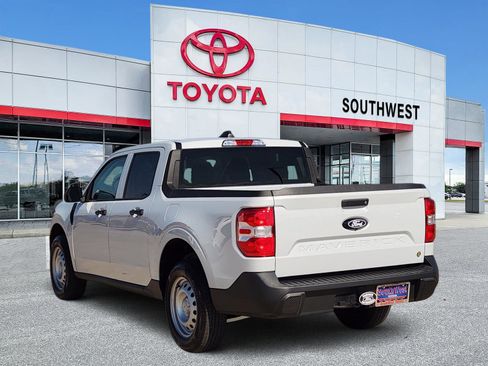 Used 2025 Ford Maverick XL w/ Equipment Group 102A AWD/4WD image 4