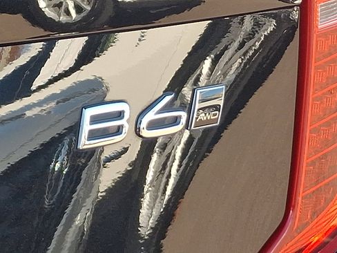 Used 2024 Volvo XC90 B6 Plus w/ Protection Package Premier image 34