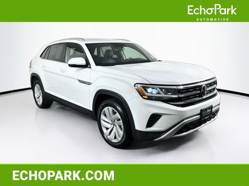 Used 2023 Volkswagen Atlas Cross Sport SE w/ Panoramic Sunroof Package FWD image 1