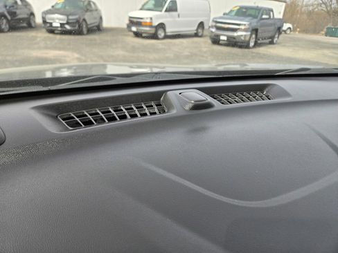 Used 2022 Chevrolet Equinox LT image 7