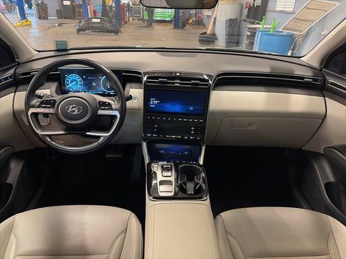 Used 2024 Hyundai Tucson Limited AWD/4WD image 18
