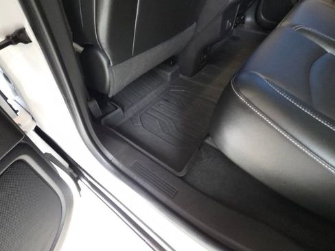 Used 2023 GMC Terrain SLT w/ LPO, Floor Liner Package AWD/4WD image 19