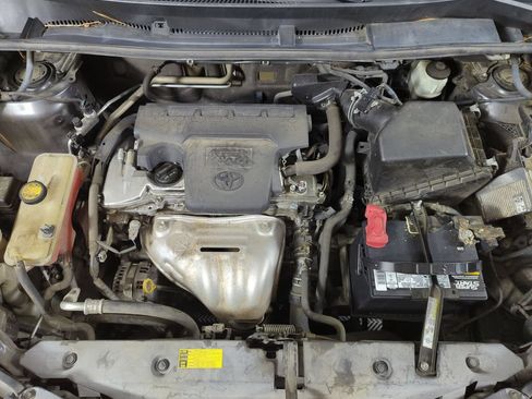 Used 2013 Toyota RAV4 LE FWD image 17