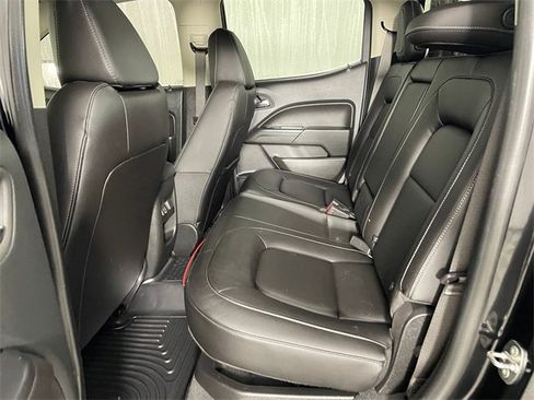 Certified 2022 Chevrolet Colorado ZR2 w/ ZR2 Midnight Special Edition image 16