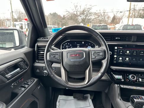 Used 2022 GMC Sierra 1500 AT4 w/ AT4 Preferred Package image 13