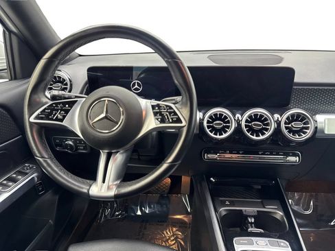 Used 2025 Mercedes-Benz GLB 250 w/ Exclusive Package image 50