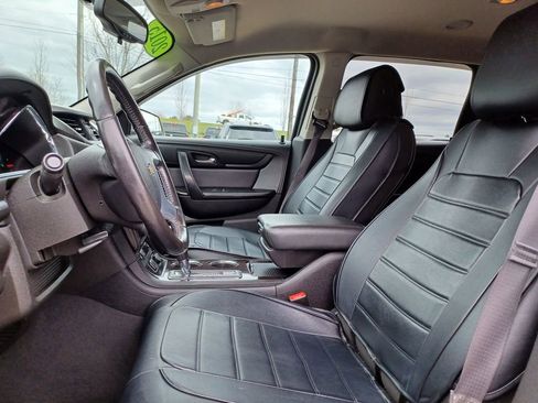 Used 2015 Chevrolet Traverse LT image 10