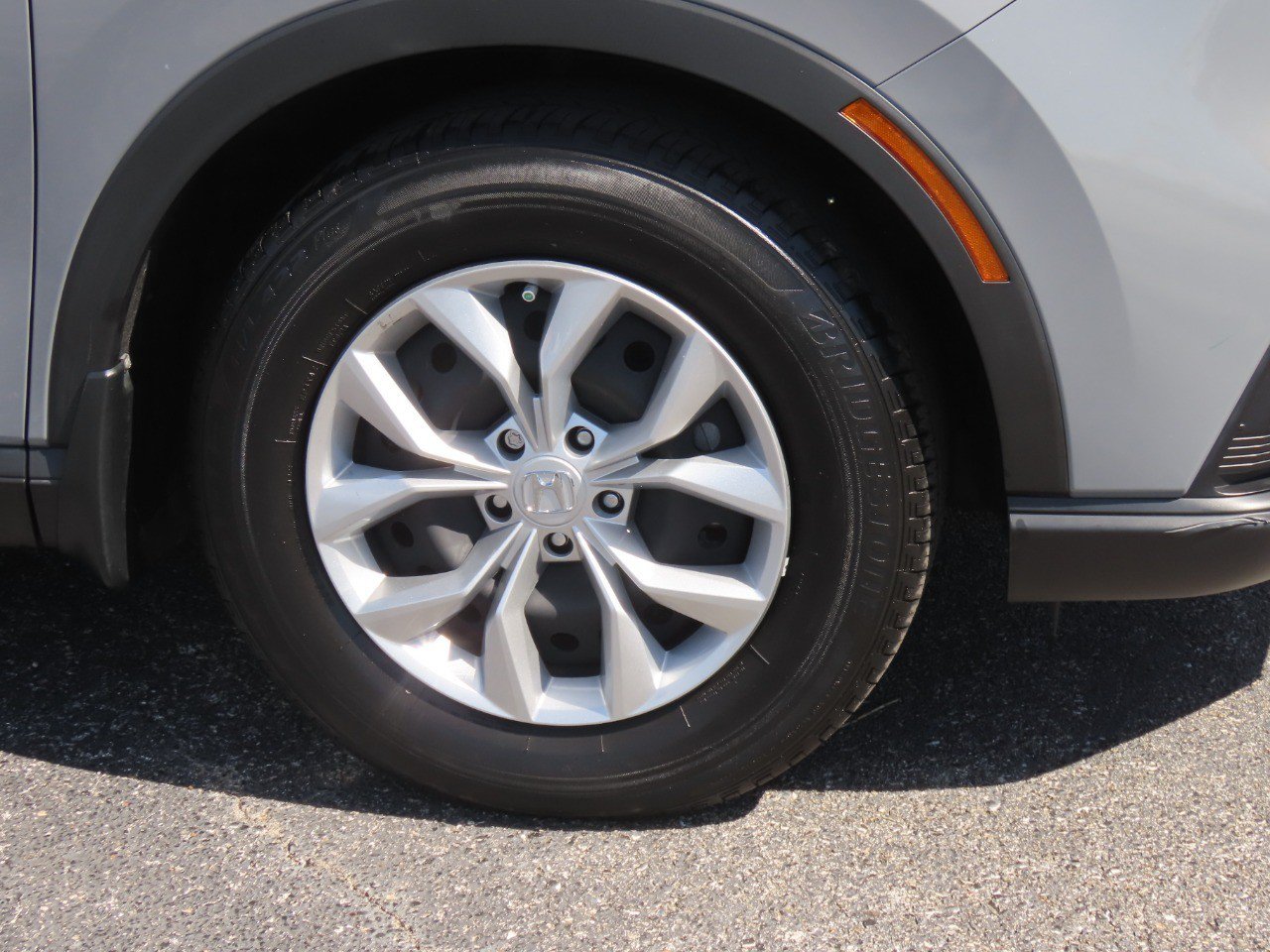 Used 2024 Honda CR-V LX image 18
