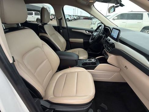 Used 2020 Ford Escape SEL image 11