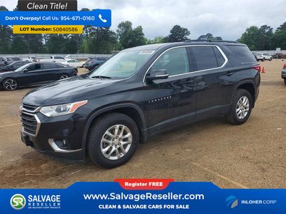 Used 2020 Chevrolet Traverse LT