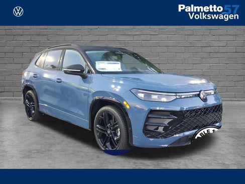 New 2026 Volkswagen Tiguan SE R-Line FWD image 1