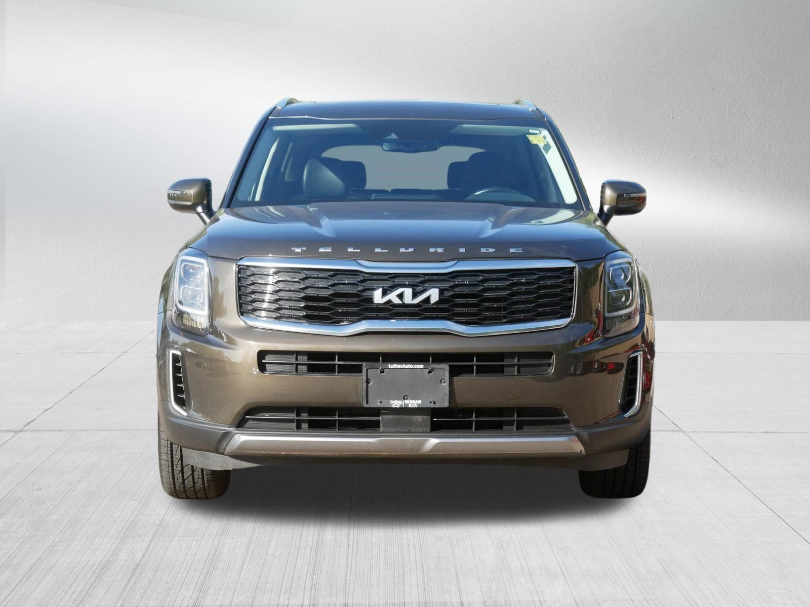 Certified 2022 Kia Telluride EX w/ EX Premium Package AWD/4WD image 2