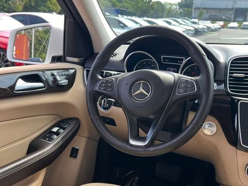 Used 2018 Mercedes-Benz GLE 350 w/ Premium 1 Package image 18