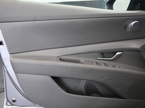 Used 2024 Hyundai Elantra SEL FWD image 20