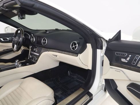 Used 2013 Mercedes-Benz SL 550 image 65