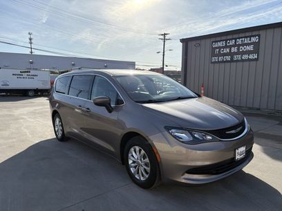 Used 2018 Chrysler Pacifica LX w/ Tire & Wheel Group