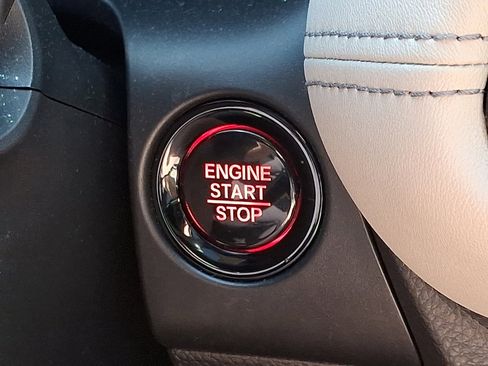 Certified 2024 Honda HR-V EX-L image 25