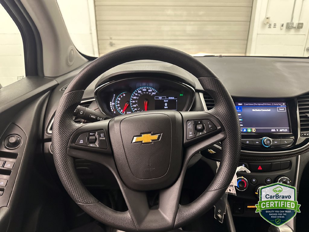 Used 2020 Chevrolet Trax LT FWD image 10