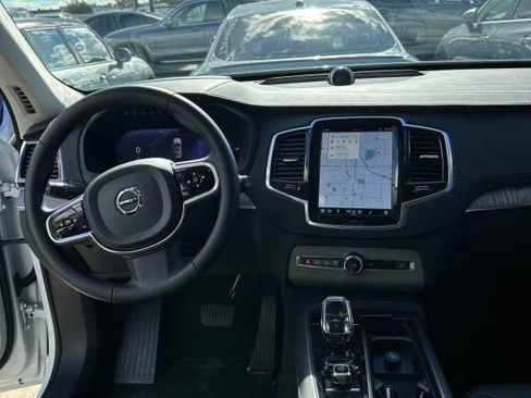 Used 2024 Volvo XC90 T8 Ultimate w/ Lounge Package image 5